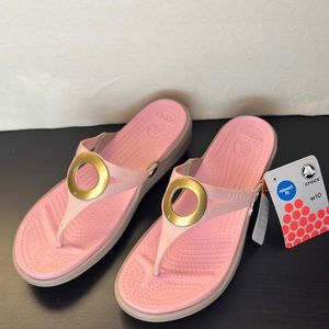 NWT Crocs Sanrah Wedge Sandal